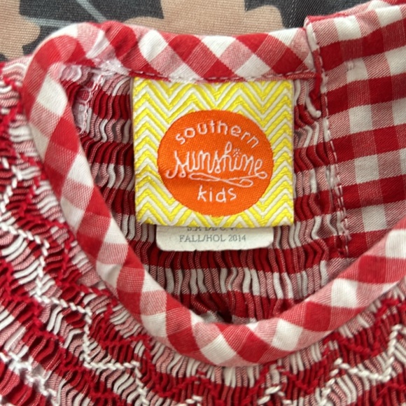 GUC 2T smocked red and white gingham dress. Great for Christmas! - Picture 4 of 4